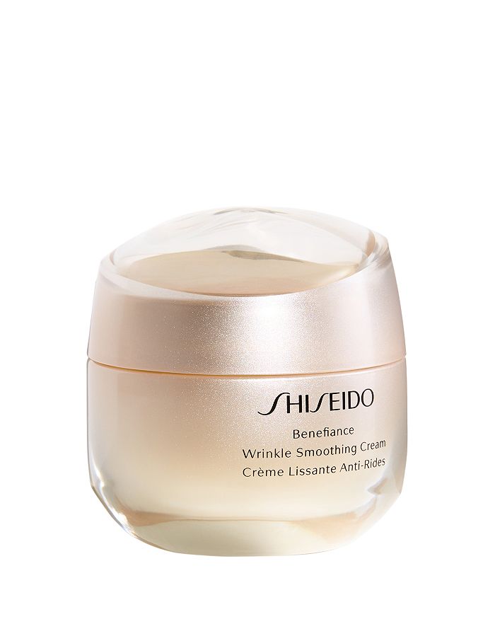 Shiseido benefiance wrinkle smoothing. Шисейдо Бенефианс крем для лица. Шисейдо Benefiance Wrinkle Smoothing. Shiseido Anti Wrinkle Cream. Shiseido Benefiance Wrinkle Smoothing Eye Cream Usung.