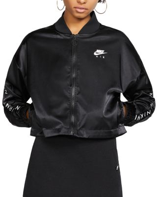 nike cropped track jacket in black