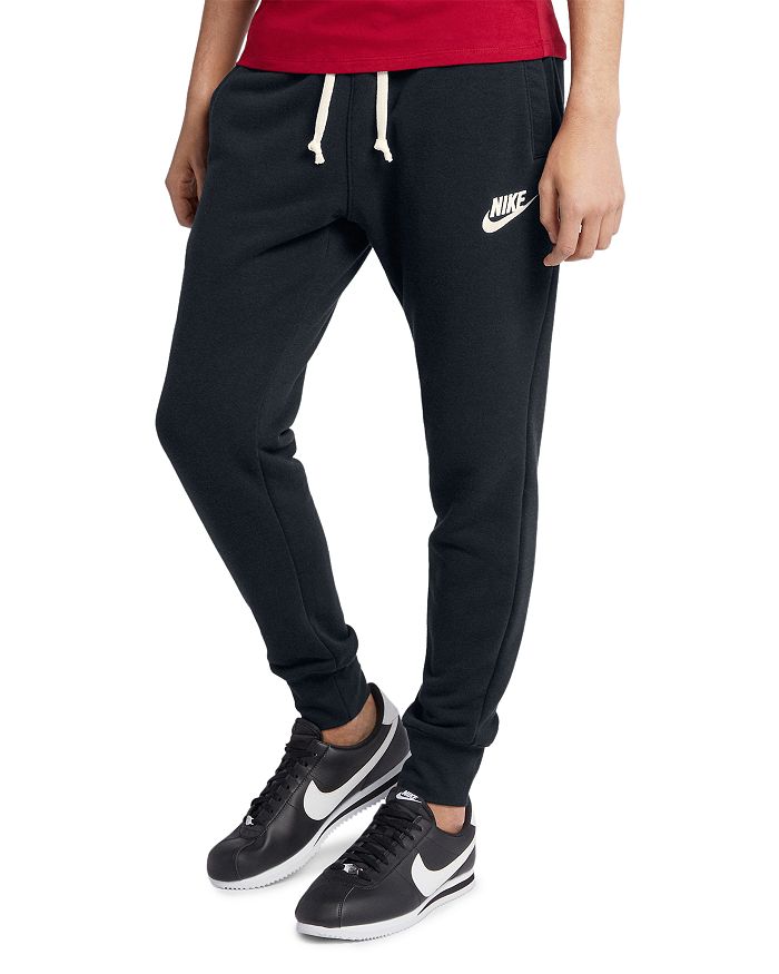 NIKE HERITAGE TAPERED FRENCH-TERRY SWEATPANTS,928441