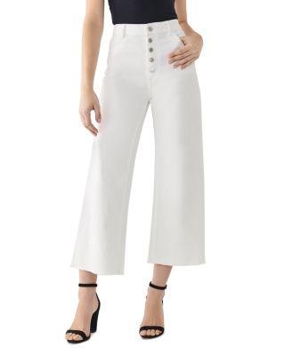 white denim capri jeans
