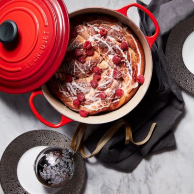 5.5-Quart Signature Round Dutch Oven