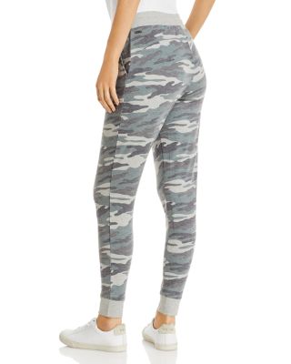 camo womens jogger pants