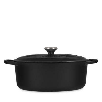 6.75-Quart Signature Oval Dutch Oven