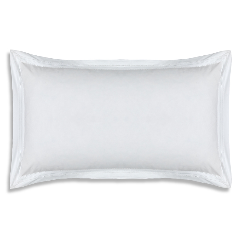 Lili Alessandra Bella Sham, King In White