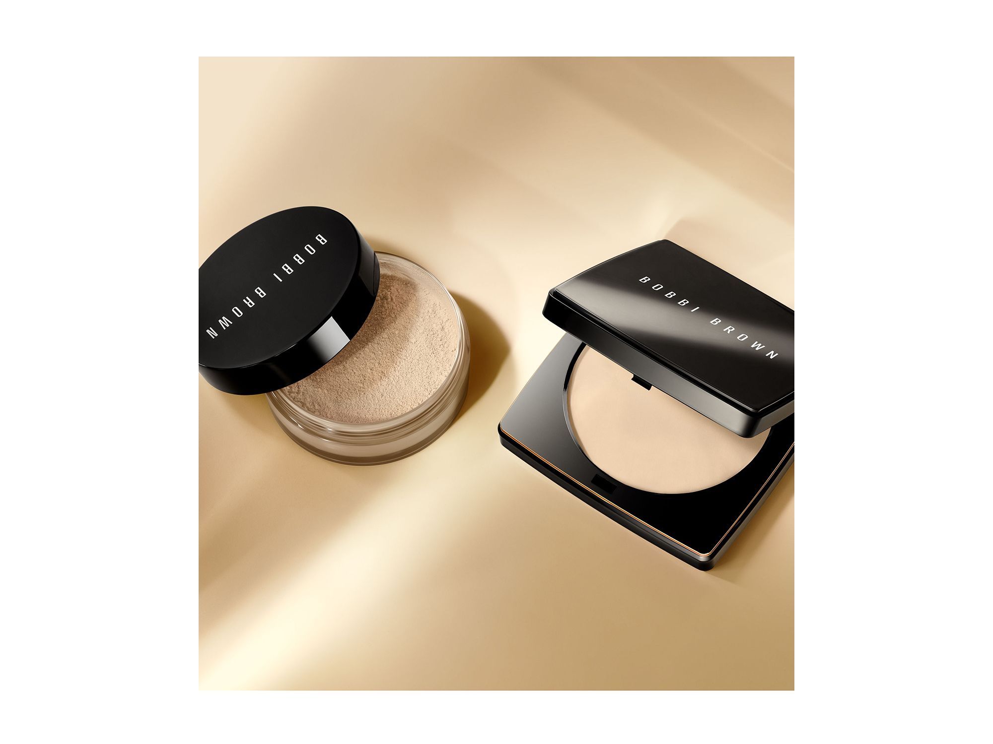 Sheer Finish Loose Powder — Image 4