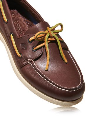 Men&#39;s Authentic Original Two Eye Leather Boat Shoes