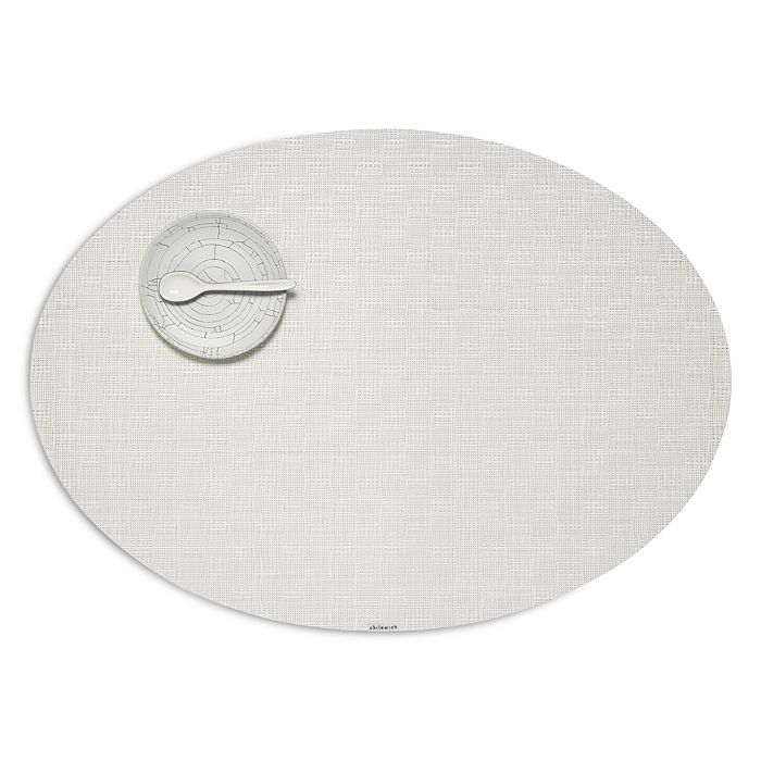 Shop Chilewich Bayweave Oval Table Mat In Vanilla