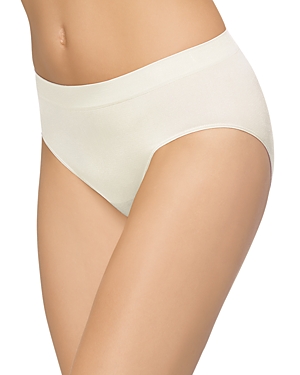 Wacoal B.smooth Seamless Briefs In Ivory