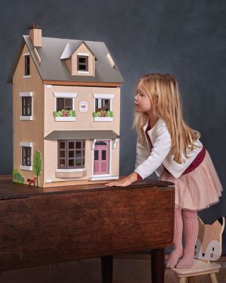 Foxtail Villa Dollhouse - Ages 3+
