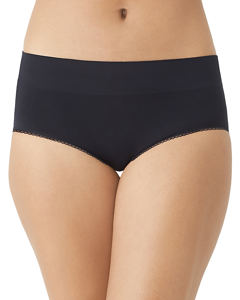 Wacoal Feeling Flexible Seamless Brief