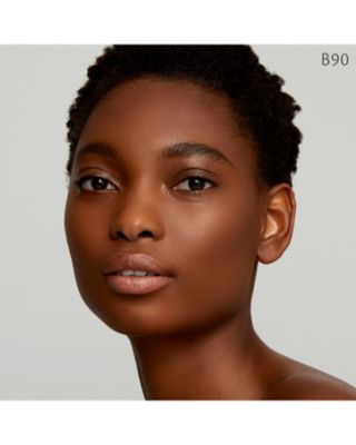 Radiant Fluid Foundation Natural Broad Spectrum SPF 25