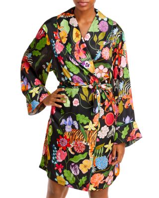 Short Robe