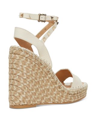 cream colored wedges