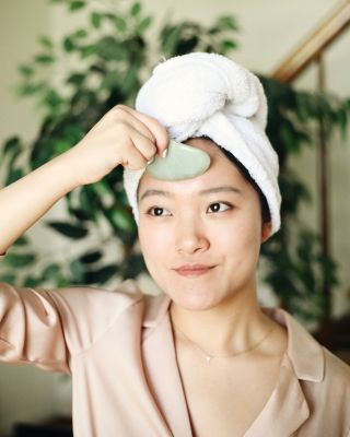 The Jade Gua Sha Facial Lifting Tool