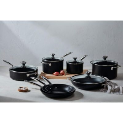 Le Creuset - 6.3 Qt. Nonstick Stockpot & Lid