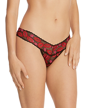 Hanky Panky Low-rise Printed Lace Thong In Kissing