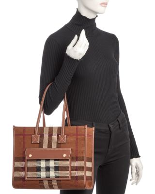 blueberry purse