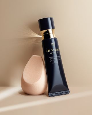 clé de peau Radiant Cream Foundation 25g Clé de Peau Beauté Radiant Cream Foundation SPF 25 | Saks