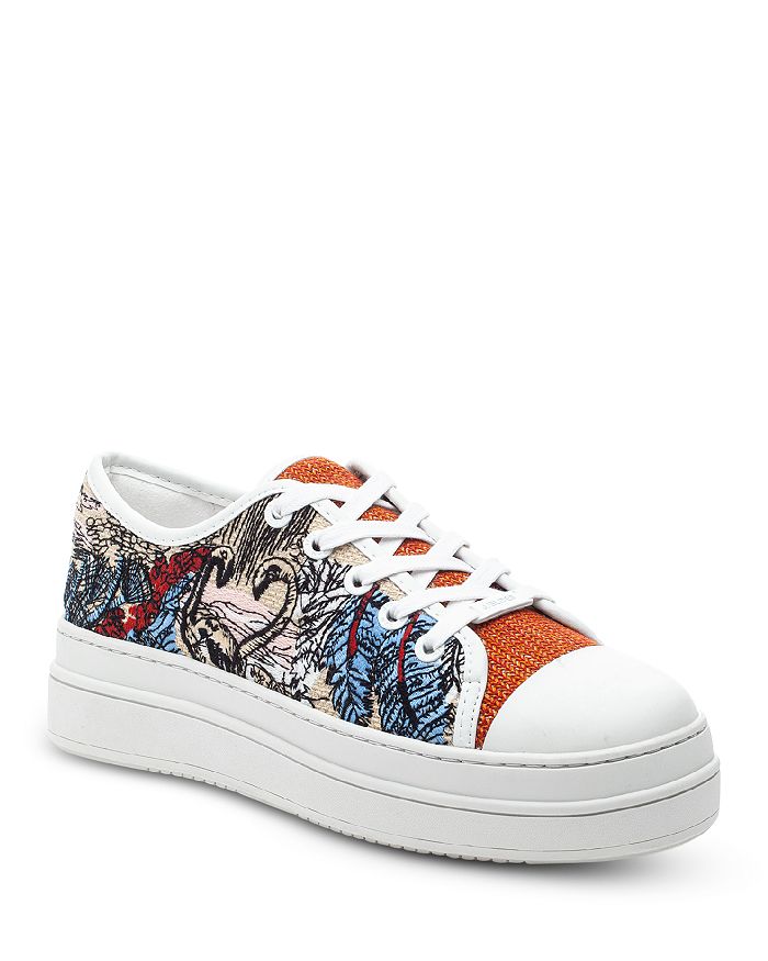 Nikki sneaker deals