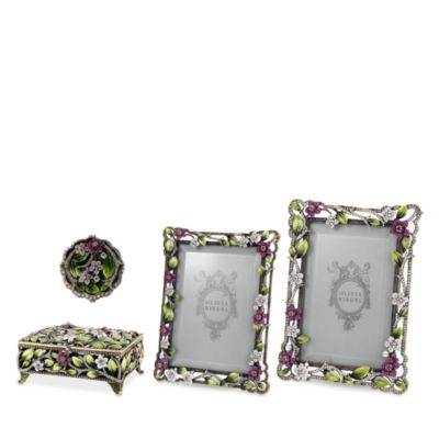 Olivia Riegel - Sophie Collection