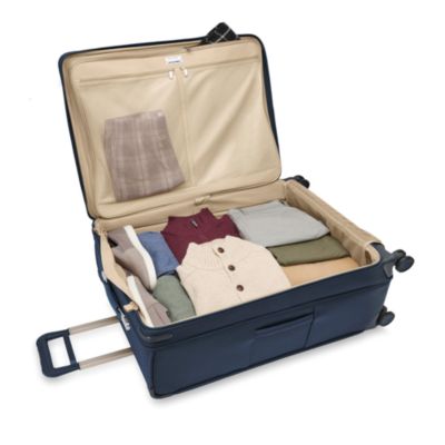 Baseline Extra Large Expandable Spinner Suitcase