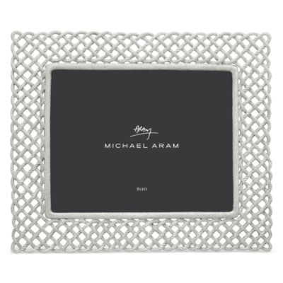 Love Knot Frame, 8" x 10"