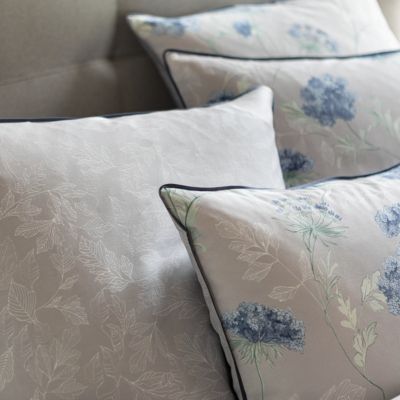 Esquisse Bedding Collection