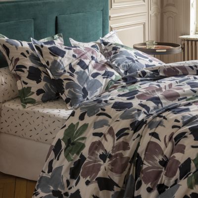 Face a Face Bedding Collection