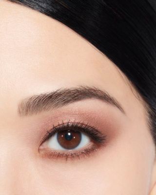 LES 4 OMBRES Multi-Effect Quadra Eyeshadow