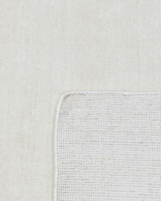 Sutter SUT1106 Area Rug Collection