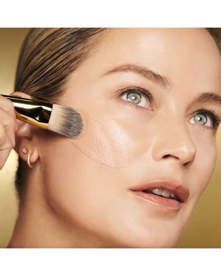 Re-Nutriv Ultra Radiance Liquid Foundation SPF 20