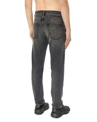 2006 D Fining L.32 Tapered Jeans in Denim Black