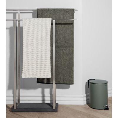 Menoto Towel Rack