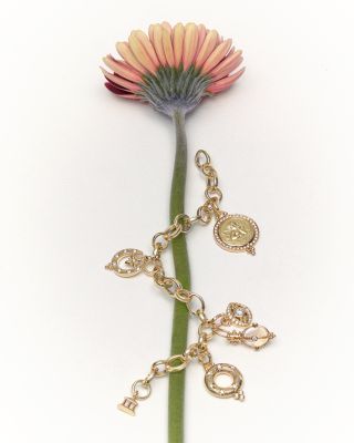 18K Classic Amulet Pendant with Oval Rock Crystal and Diamond