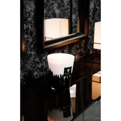 Max 24 Feathers Candle