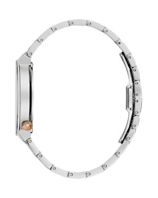 Latin GRAMMY&reg; Futuro Watch, 35mm