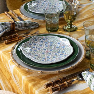 Villa Seville Scalloped Dessert/Salad Plate