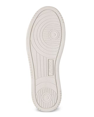 Men&#39;s Medalist Low Top Sneakers