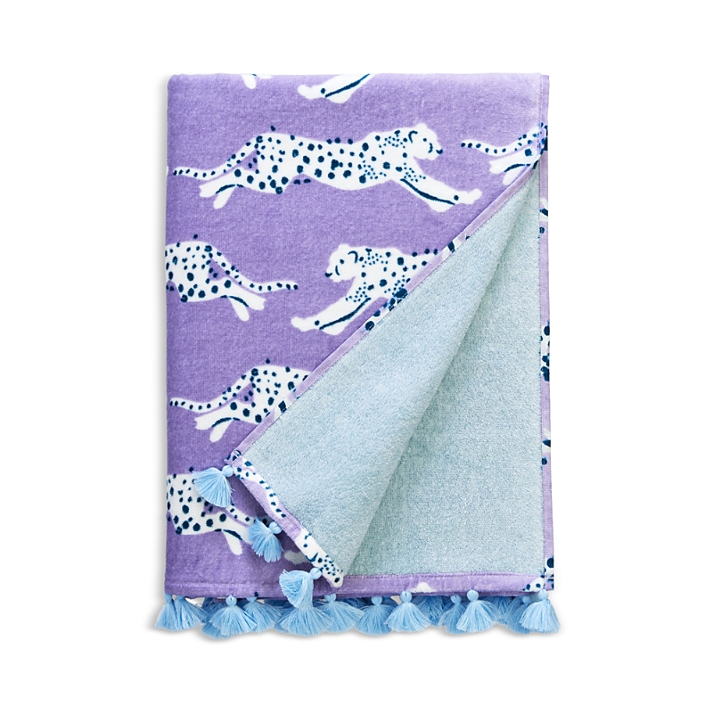 Matouk Schumacher Leaping Leopard Beach Towel In Lilac