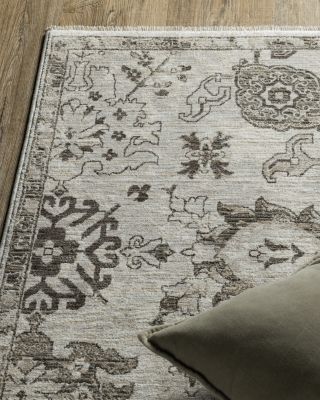 Chamberlain CH06B Area Rug, 6'7" x 9'6"