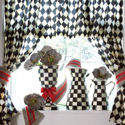 Courtly Check Practical Pitcher, Medium