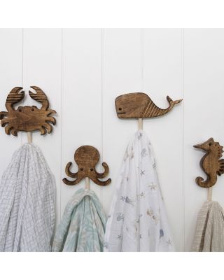 Cove 4 Pc. Sea Life Motifs Wall D&eacute;cor 