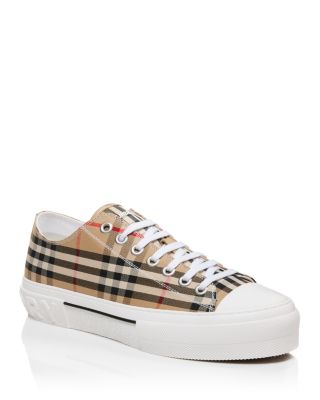 How do burberry shoes run in size online