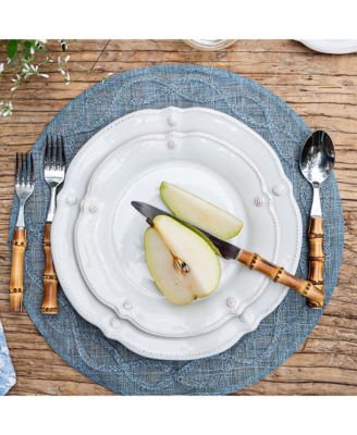 Berry & Thread Whitewash 16 Piece Dinnerware Set, Service for 4