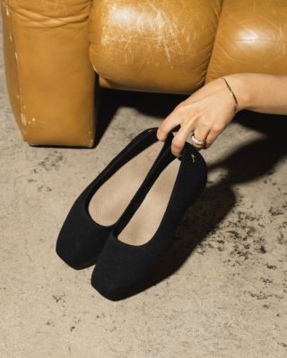  Women's Filippa Orthopedic Expandable Ballet Flats