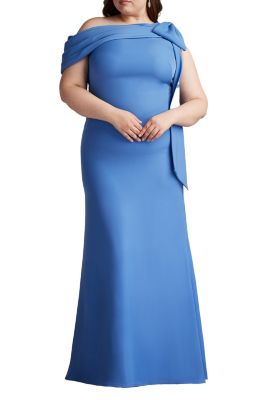 Plus Cassia Bow-Shoulder Crepe Gown