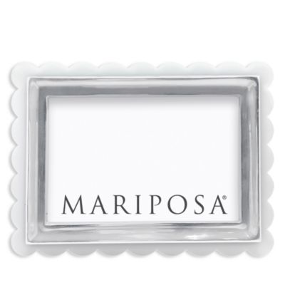 Acrylic Scallop Picture Frame, 4" x 6"