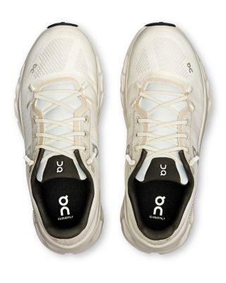 Women&#39;s Cloudtilt Low Top Sneakers in Pearl