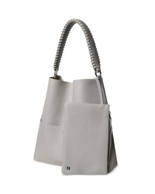 Slim M Tote Oat Grained Leather