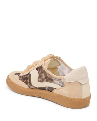 Women&#39;s Notice Sneakers